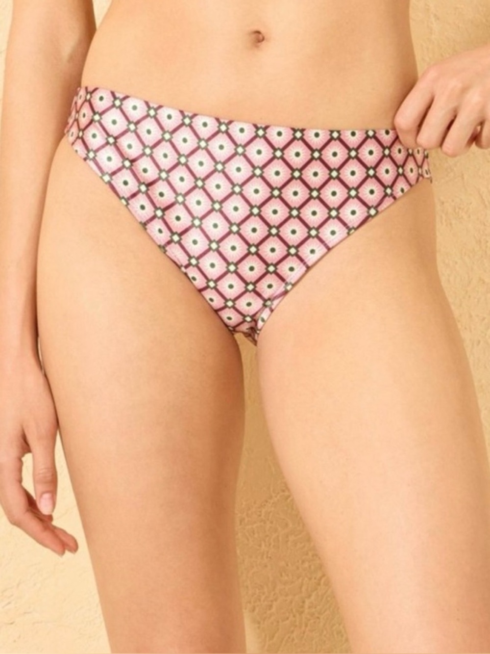 Women's Bikini Bottom with Geometric Print and Medium Coverage — Shade & Shore